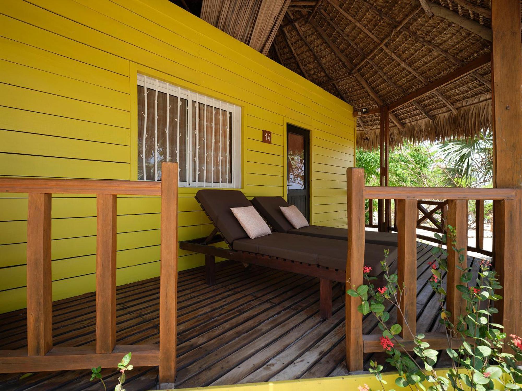 Antsanitia Resort Mahajanga Exterior foto