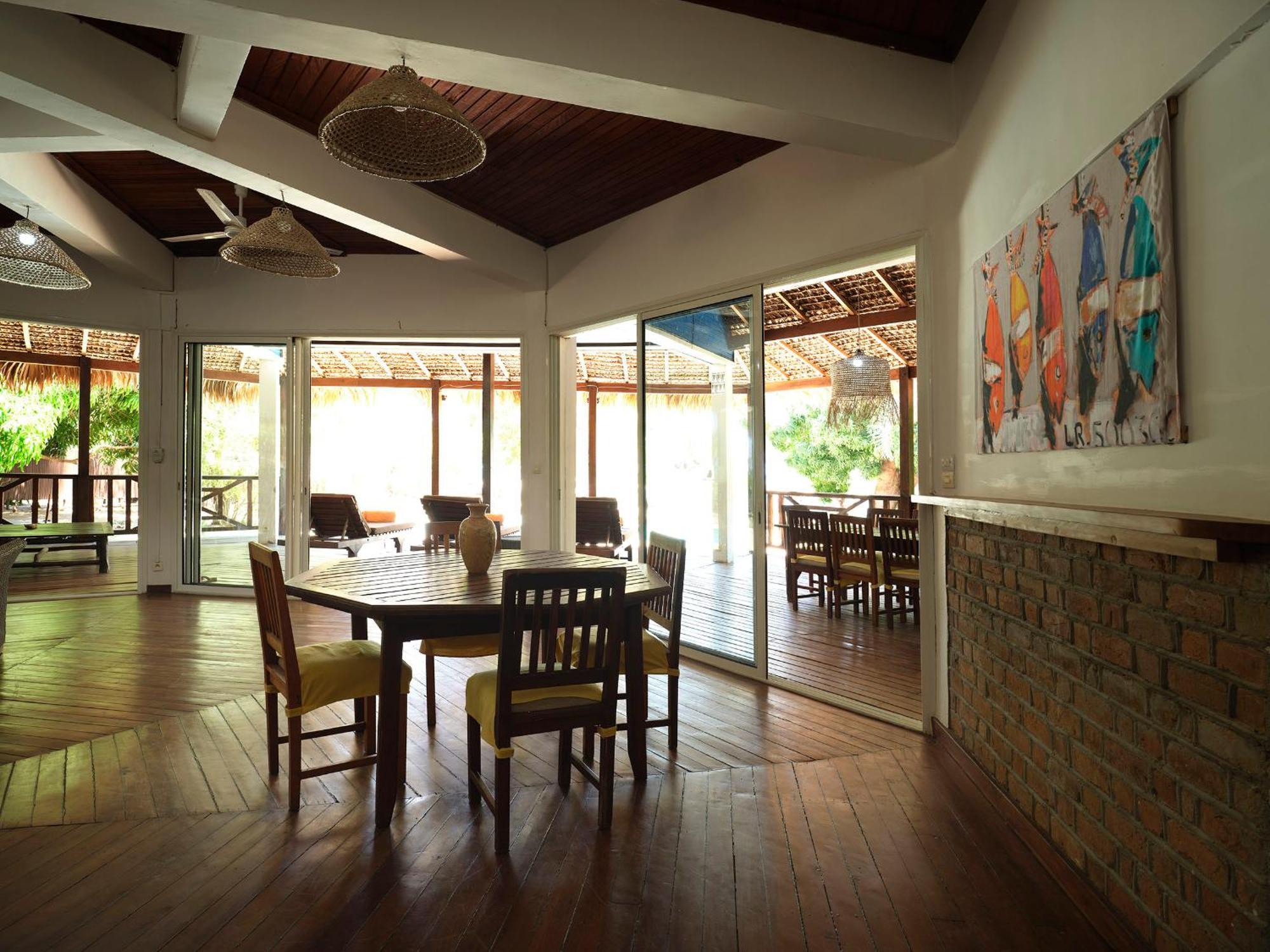 Antsanitia Resort Mahajanga Exterior foto