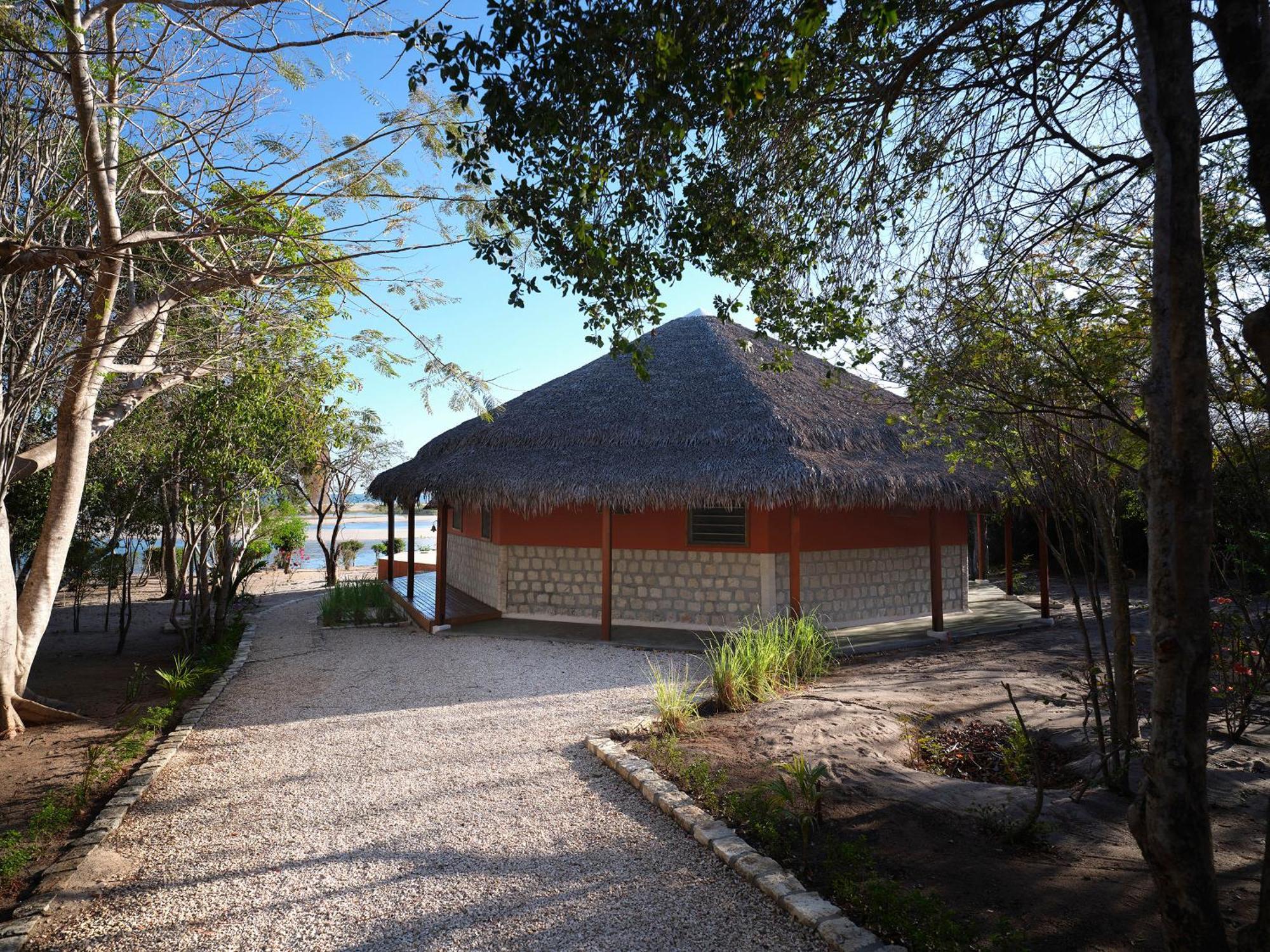 Antsanitia Resort Mahajanga Exterior foto