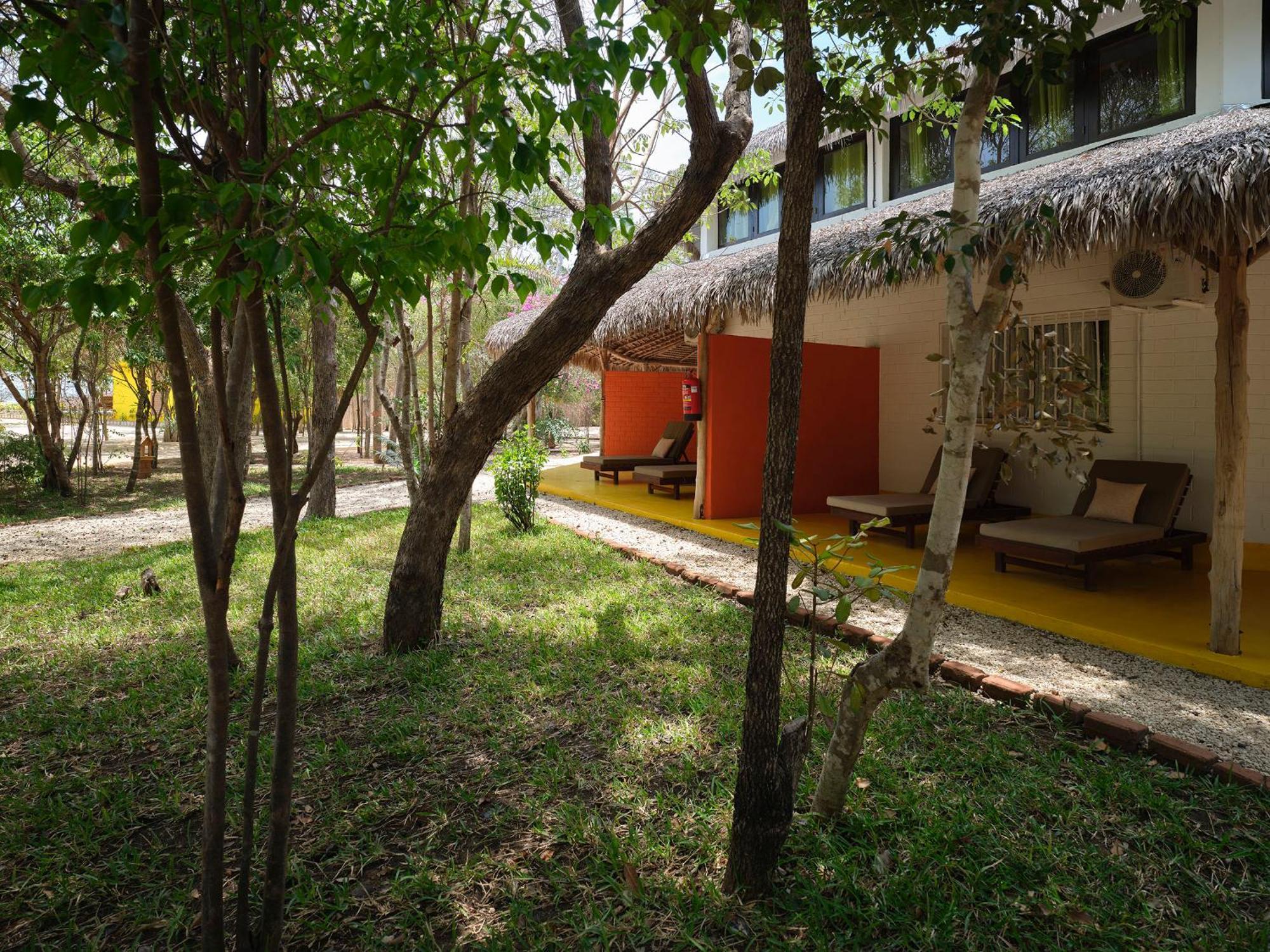 Antsanitia Resort Mahajanga Exterior foto